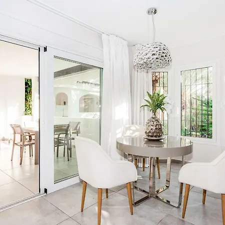 By Riva - Stylish 2 Bedroom Luxury In Naranjos Puerto Banus