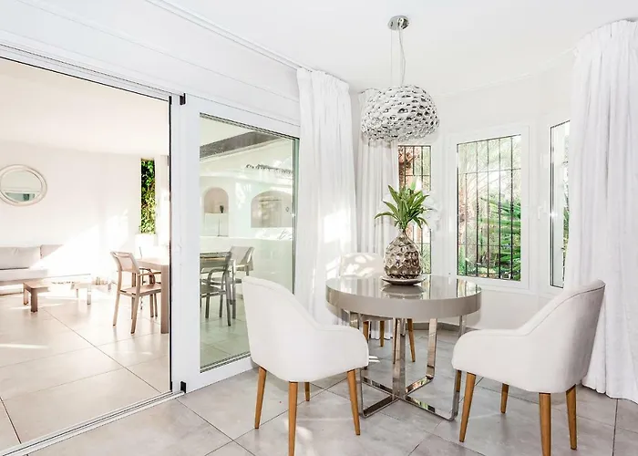 By Riva - Stylish 2 Bedroom Luxury In Naranjos Puerto Banus