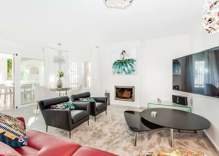 By Riva - Stylish 2 Bedroom Luxury In Naranjos Puerto Banus マルベーリャ