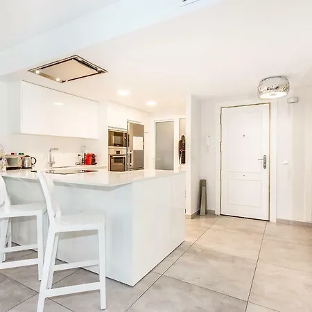 By Riva - Stylish 2 Bedroom Luxury In Naranjos Puerto Banus Apartament *